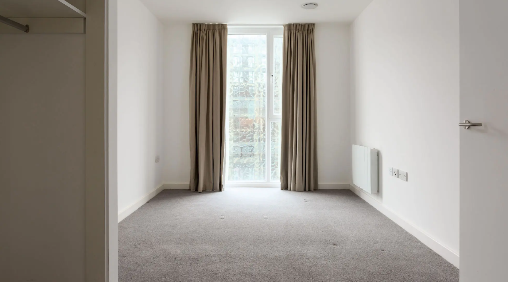 2 bedroom apartment at The Wullcomb - Image 3