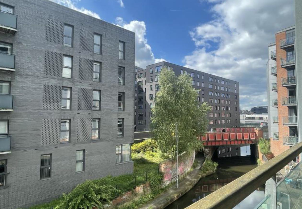 1 bedroom apartment at Flint Glass Wharf