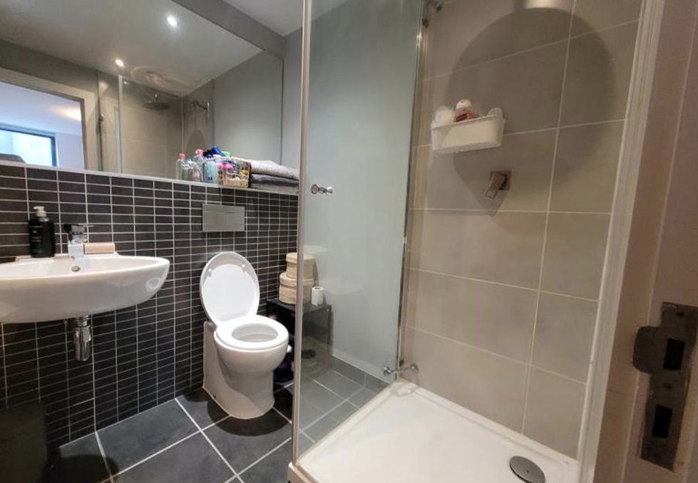 1 bedroom apartment at Flint Glass Wharf - Image 9