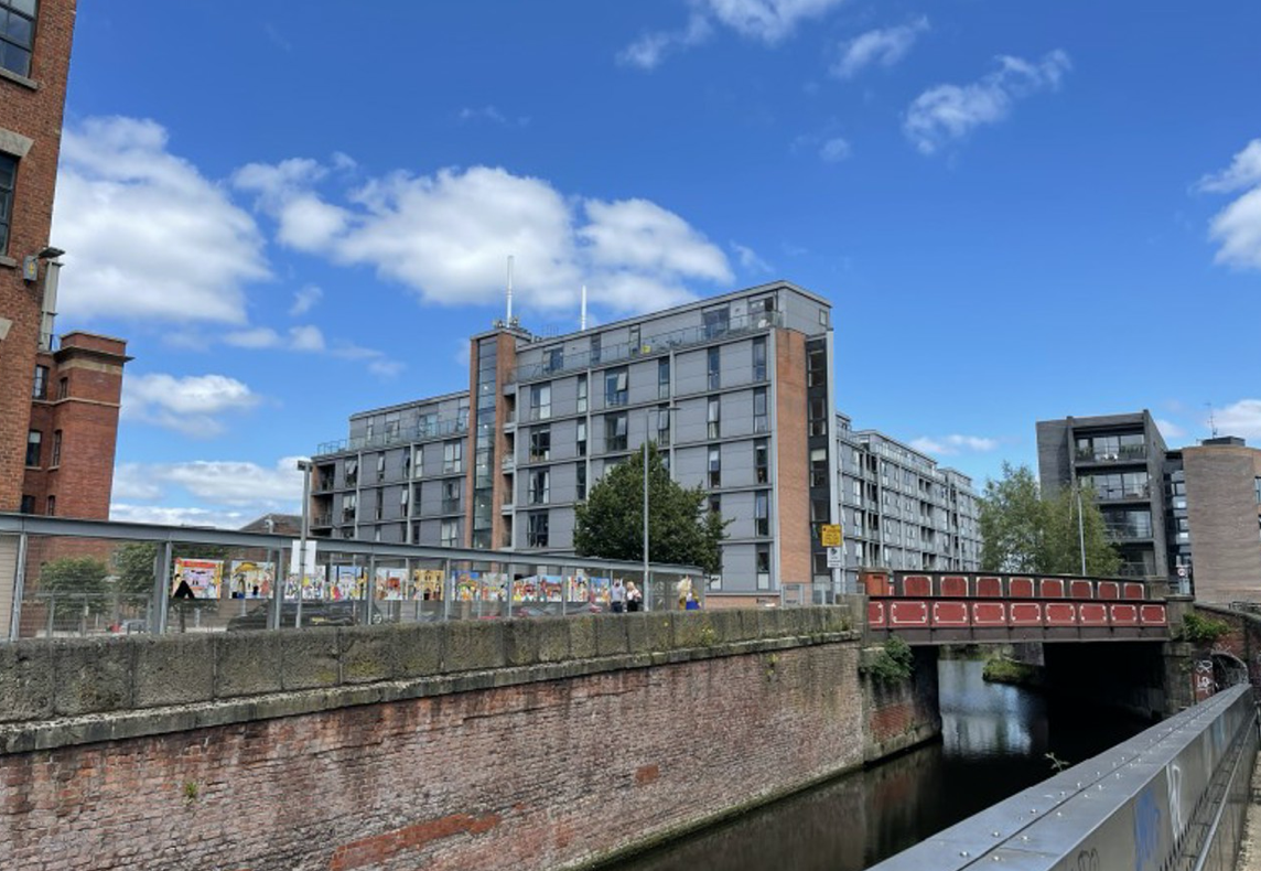 2 bedroom apartment at Flint Glass Wharf - Image 11