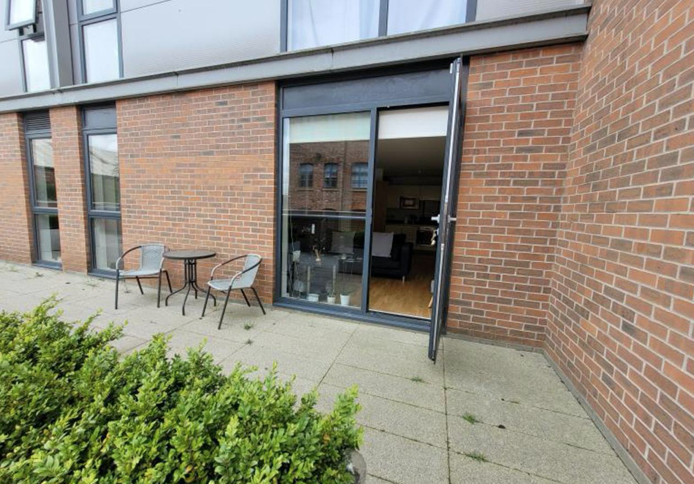 1 bedroom apartment at Flint Glass Wharf - Image 8