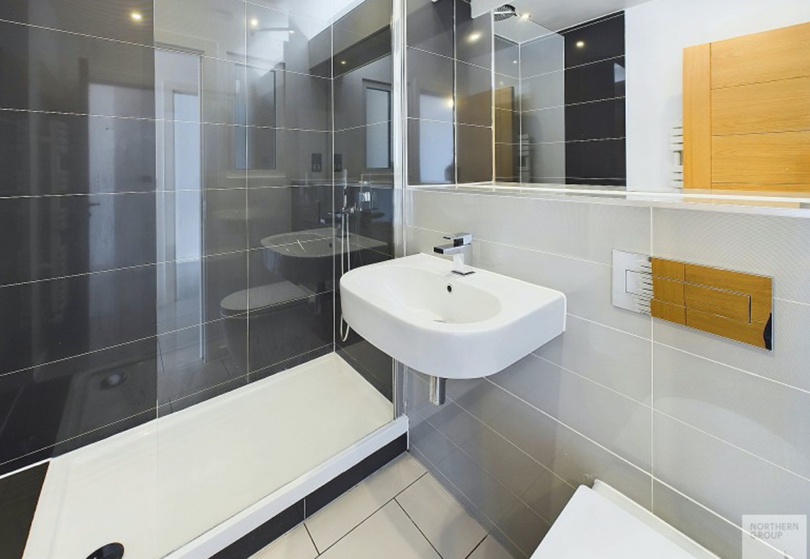 2 bedroom apartment at Ice Plant - Image 2