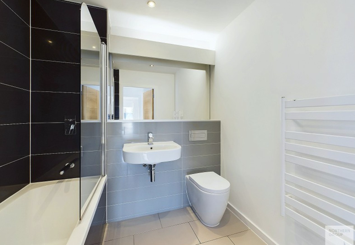 2 bedroom apartment at Ice Plant - Image 8