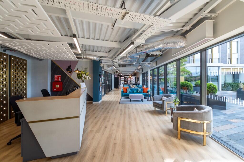 3 bedroom apartment at The Trilogy - Image 6