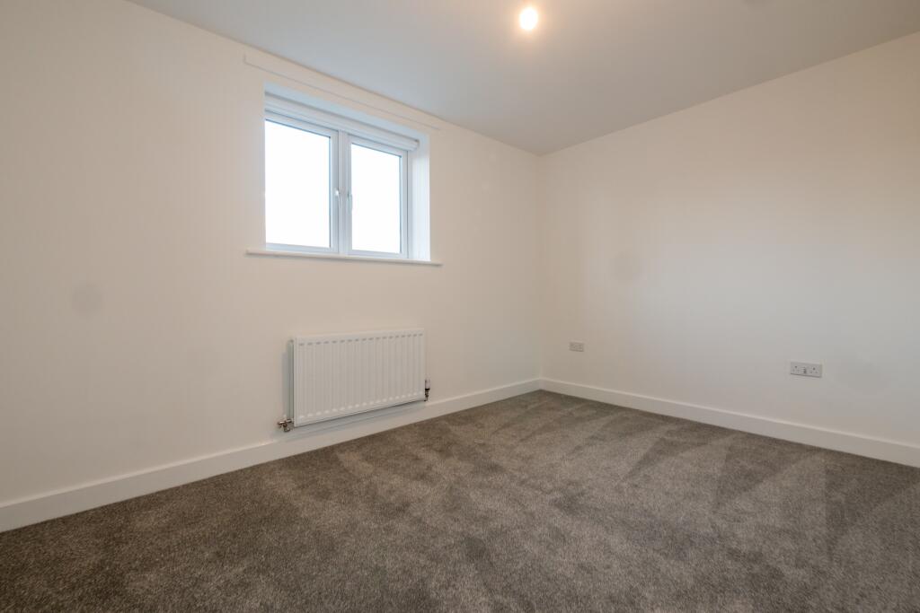 4 bedroom house at Pleasley View - Image 12