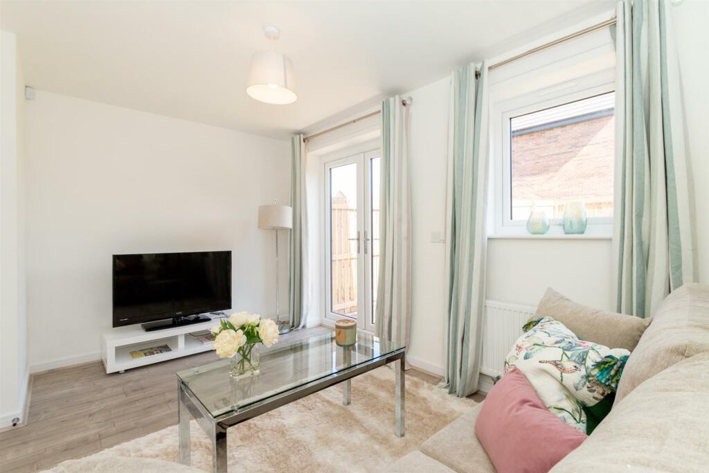 3 bedroom house at Kirkleatham Green - Image 5