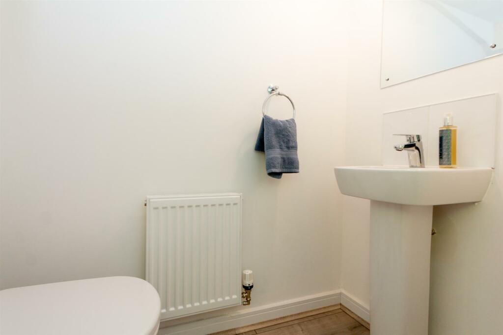 2 bedroom house at Bracken Grange - Image 6