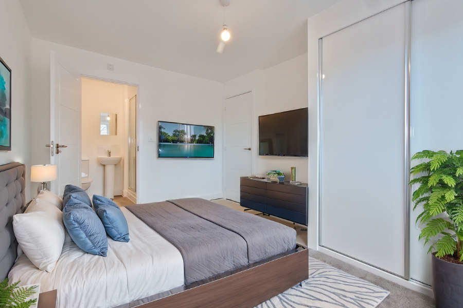 4 bedroom house at West Park Quarter - Image 9