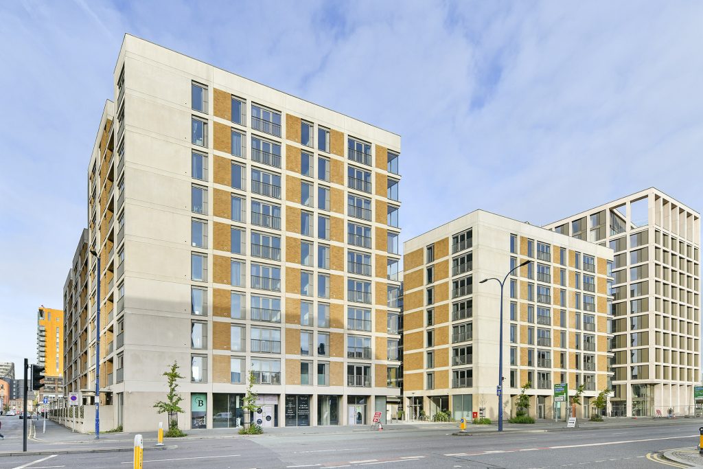 3 bedroom apartment at Broadside - Image 8