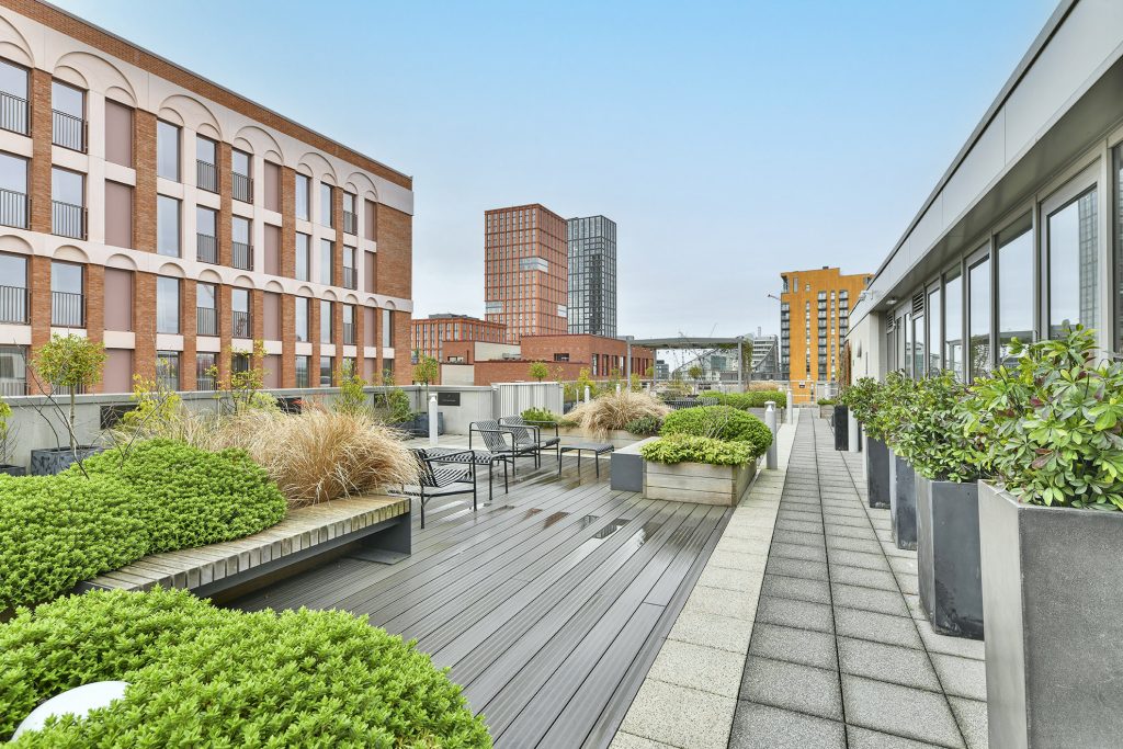 3 bedroom apartment at Broadside - Image 15