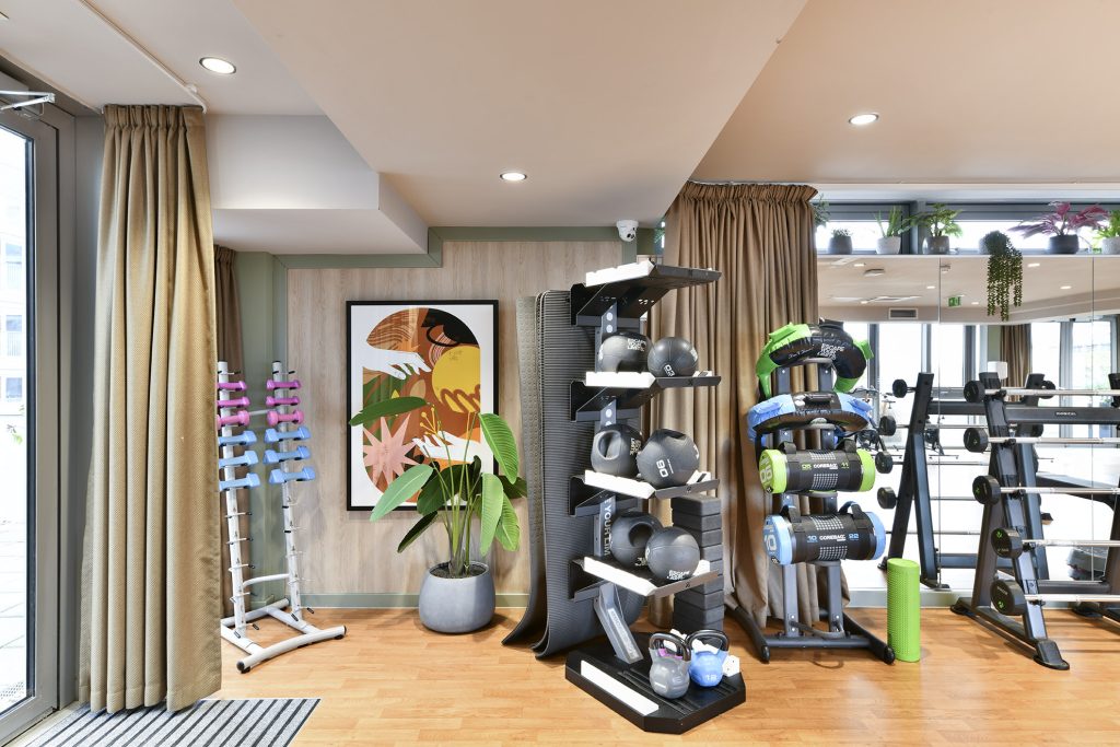 3 bedroom apartment at Broadside - Image 19