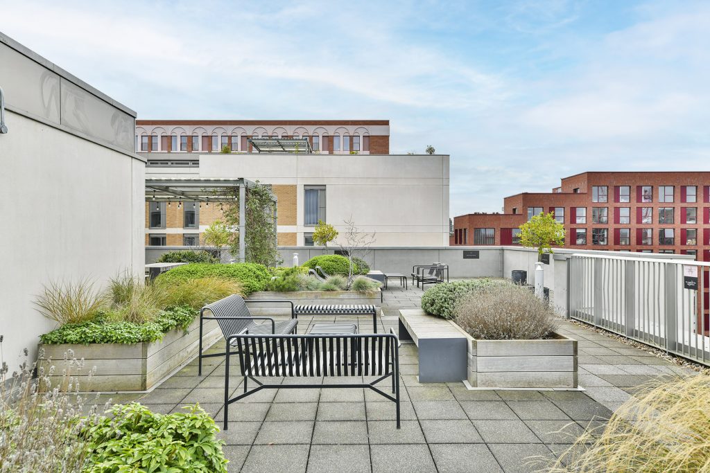 3 bedroom apartment at Broadside - Image 26