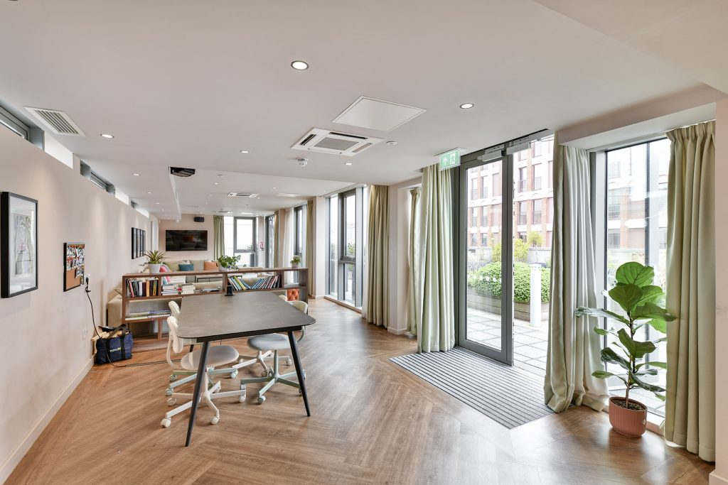 3 bedroom apartment at Broadside - Image 28