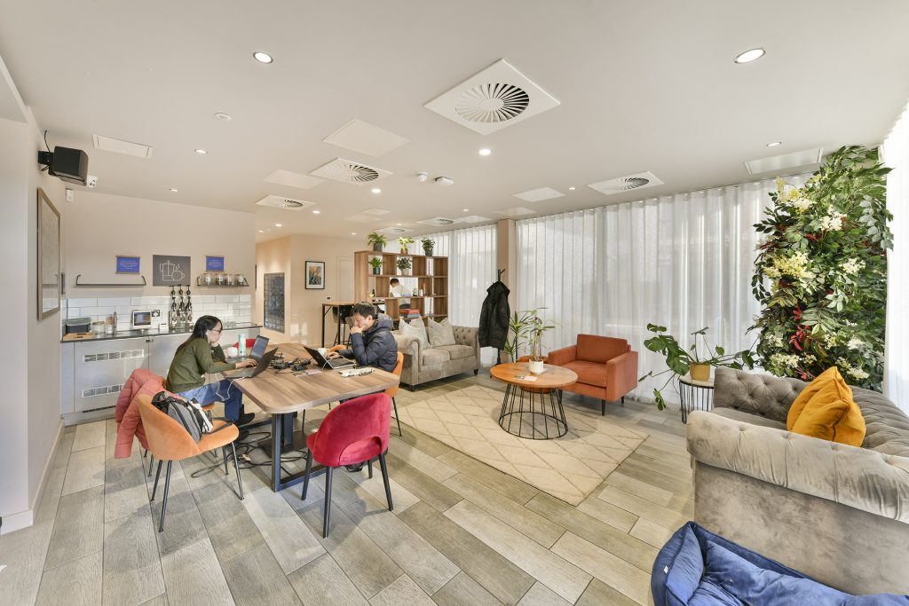 3 bedroom apartment at Broadside - Image 29