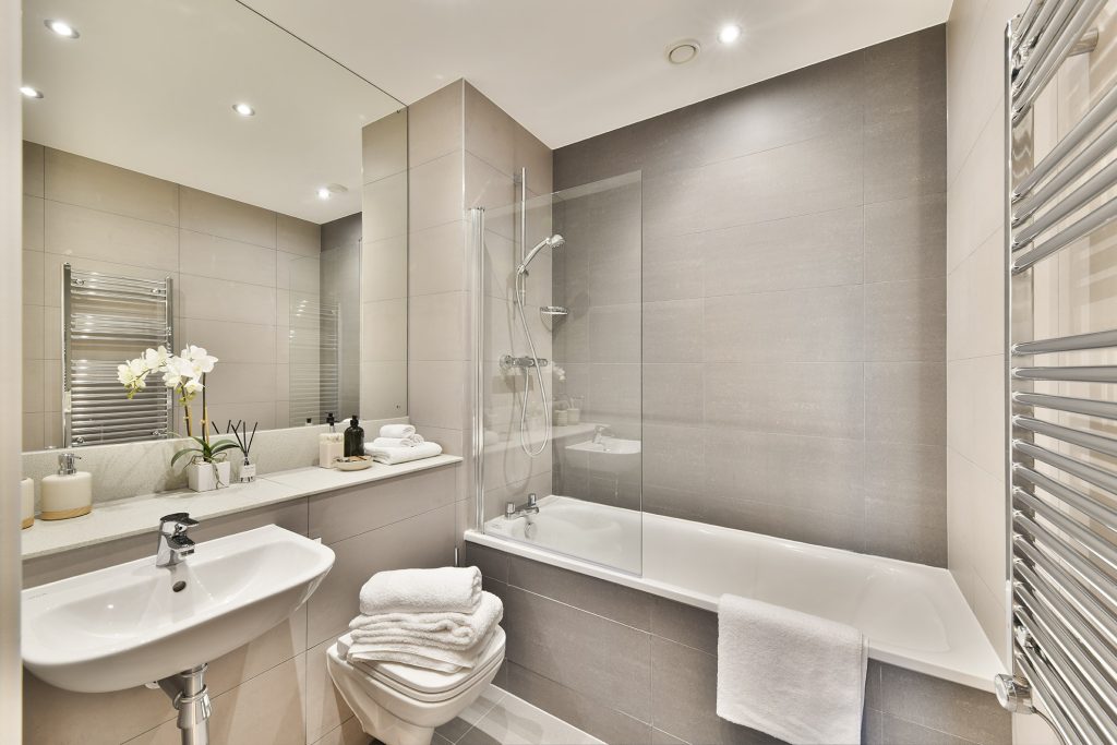 2 bedroom apartment at Broadside - Image 17