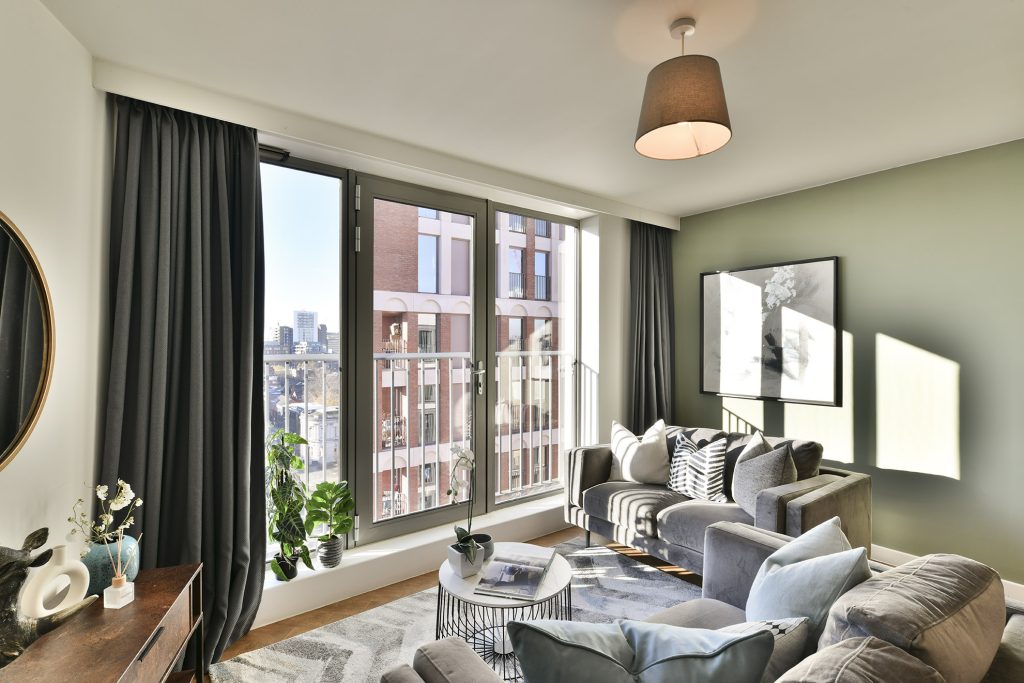 3 bedroom apartment at Broadside - Image 14