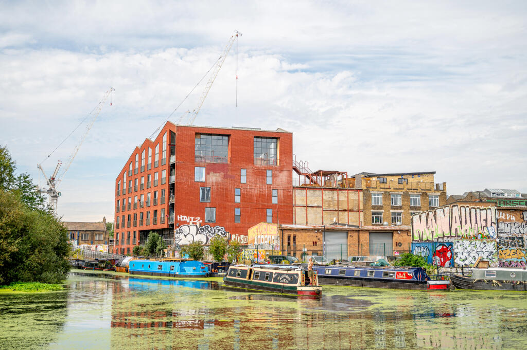 2 bedroom apartment at East Village - Image 29