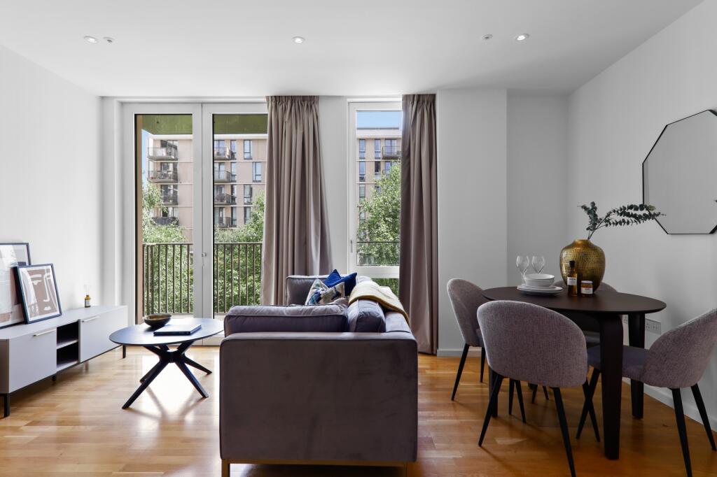 1 bedroom apartment at East Village - Image 8