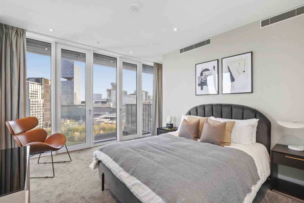 2 bedroom apartment at East Village - Image 24