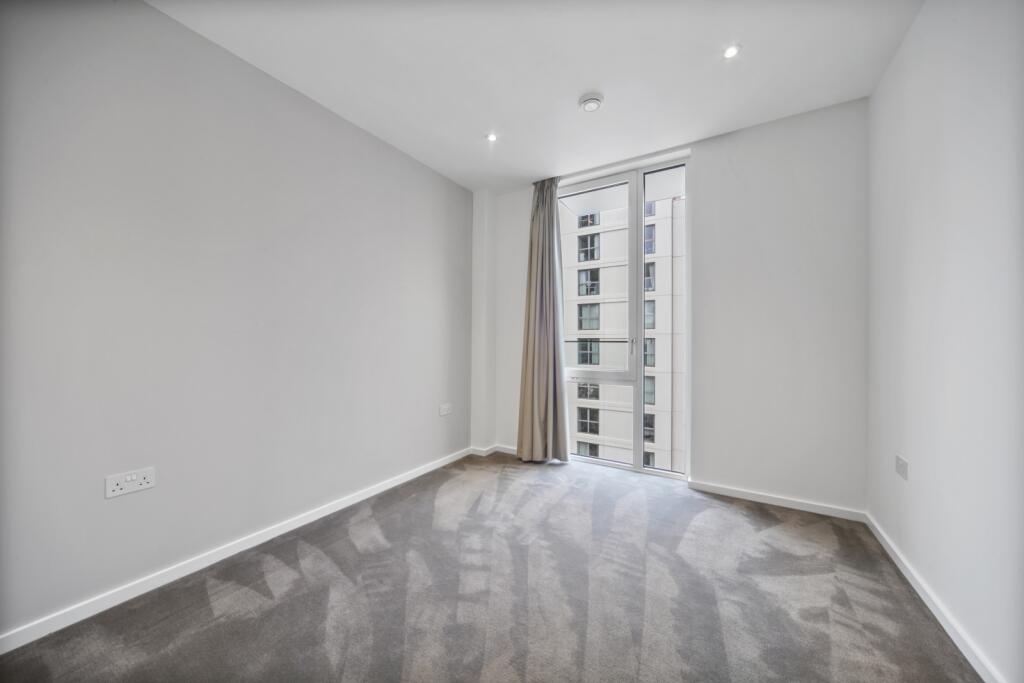 2 bedroom apartment at East Village - Image 20
