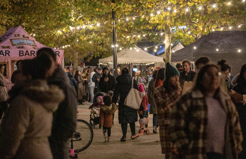 3 bedroom apartment at East Village - Image 40