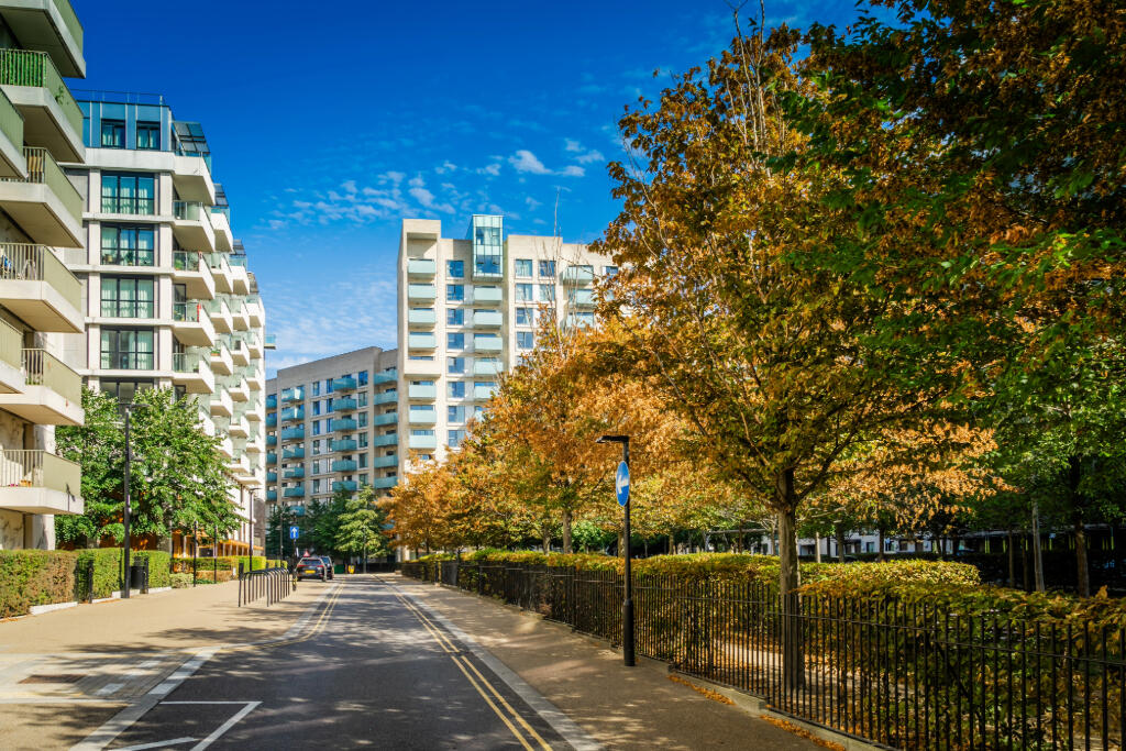 2 bedroom apartment at East Village - Image 26