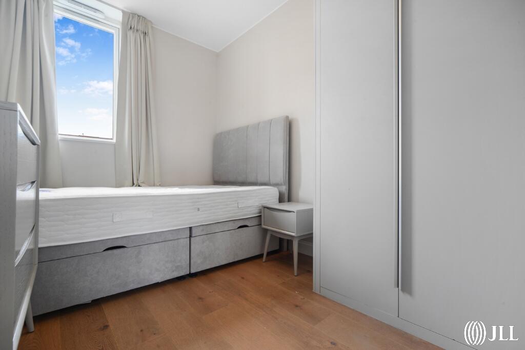 2 bedroom apartment at Sugar House Island - Image 5