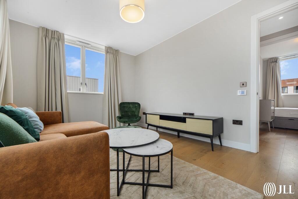 2 bedroom apartment at Sugar House Island - Image 11