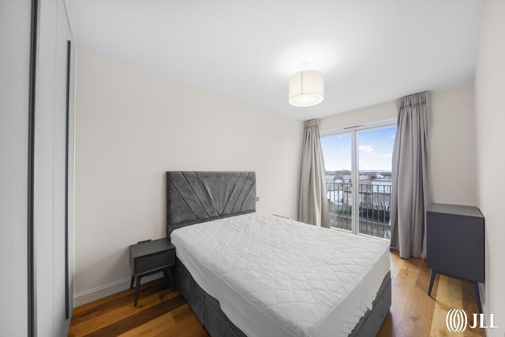 3 bedroom apartment at Sugar House Island - Image 18