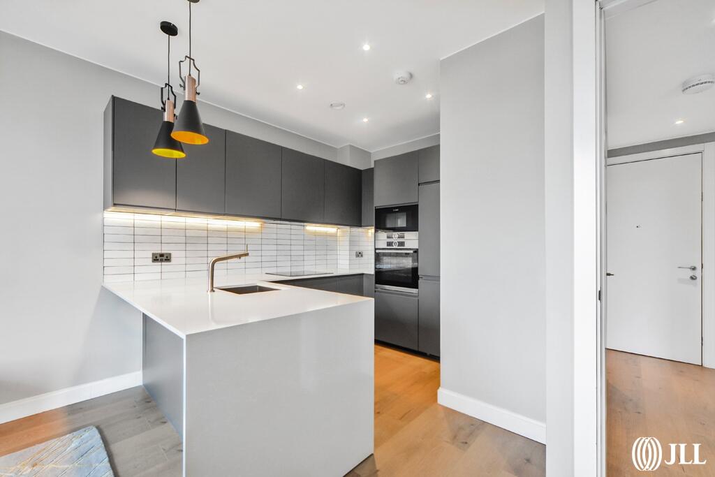 1 bedroom apartment at Sugar House Island - Image 11