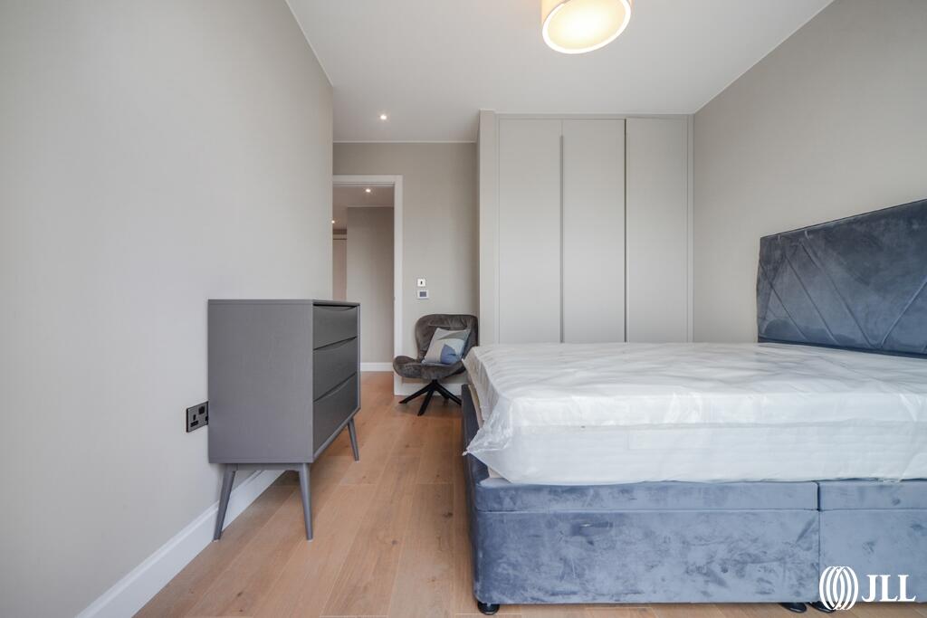 1 bedroom apartment at Sugar House Island - Image 14