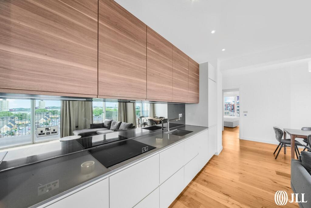 3 bedroom apartment at Sugar House Island - Image 20