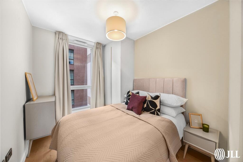 3 bedroom apartment at Sugar House Island - Image 8