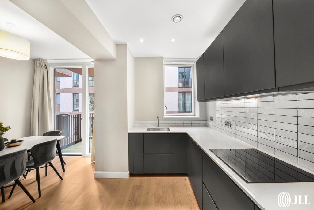 3 bedroom apartment at Sugar House Island - Image 25