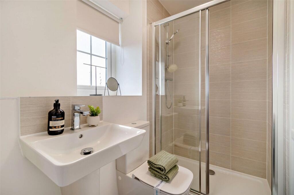 3 bedroom house at Norwood Quarter - Image 19