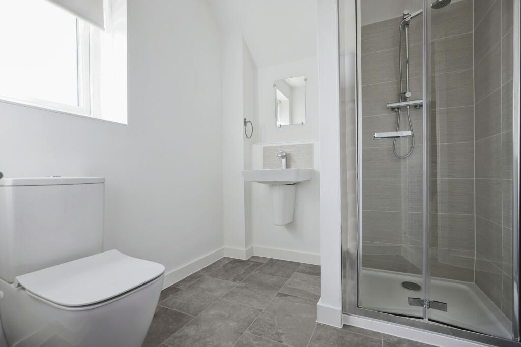 3 bedroom house at Norwood Quarter - Image 8