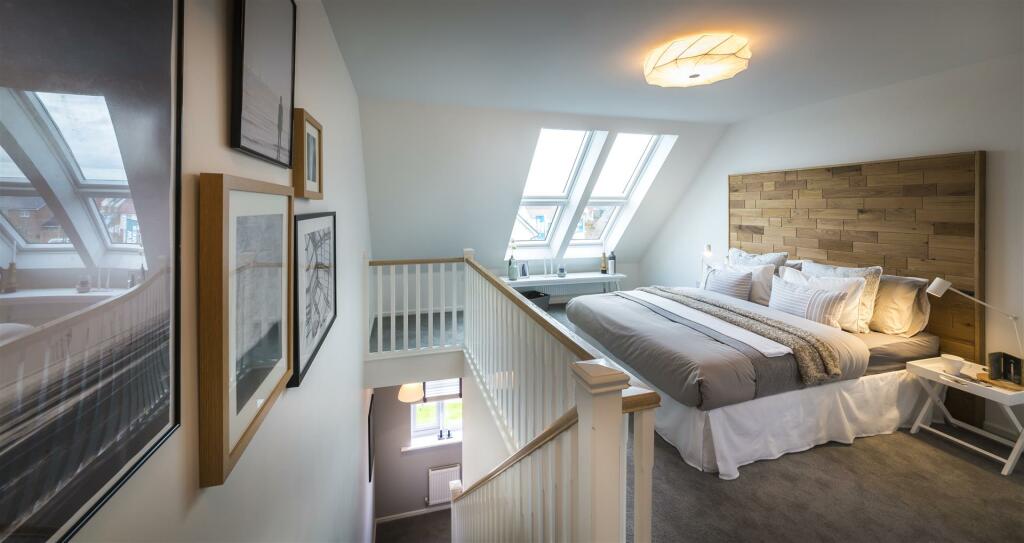 3 bedroom house at Siskin Park - Image 4