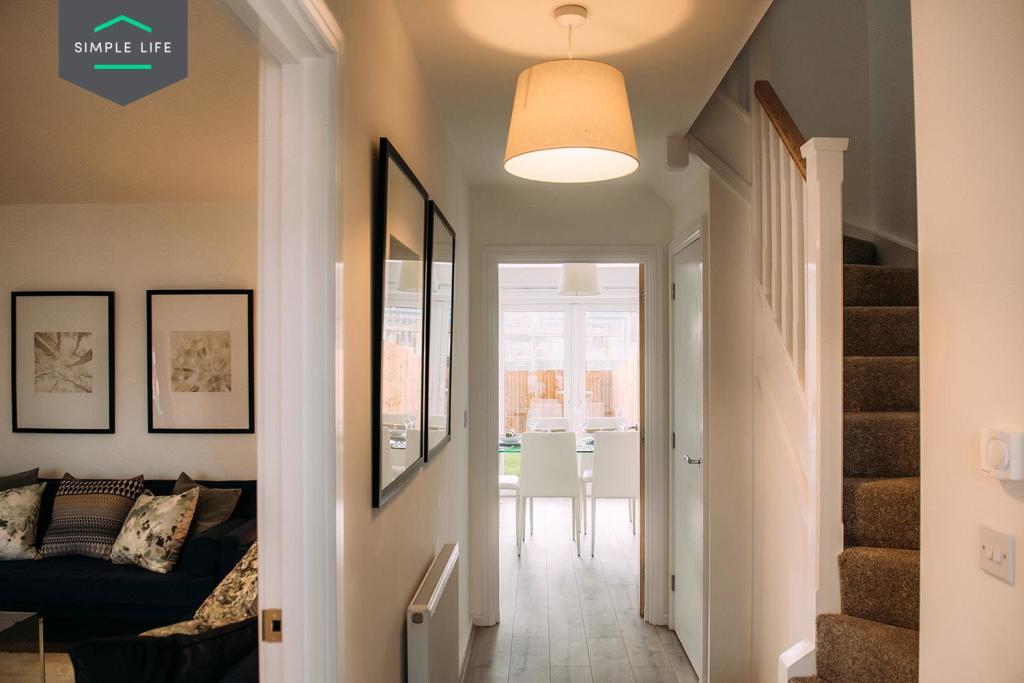 3 bedroom house at Coppenhall Place - Image 2