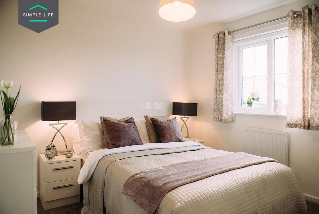 3 bedroom house at Coppenhall Place - Image 8