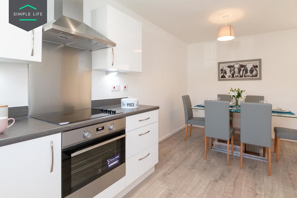 3 bedroom house at Wards Keep - Image 4