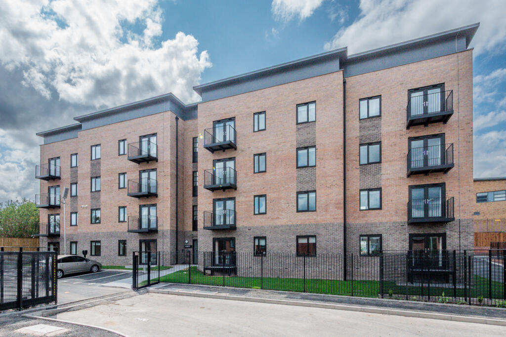 3 bedroom house at Albion Place - Image 12