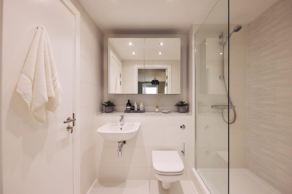 2 bedroom apartment at Chapel Wharf