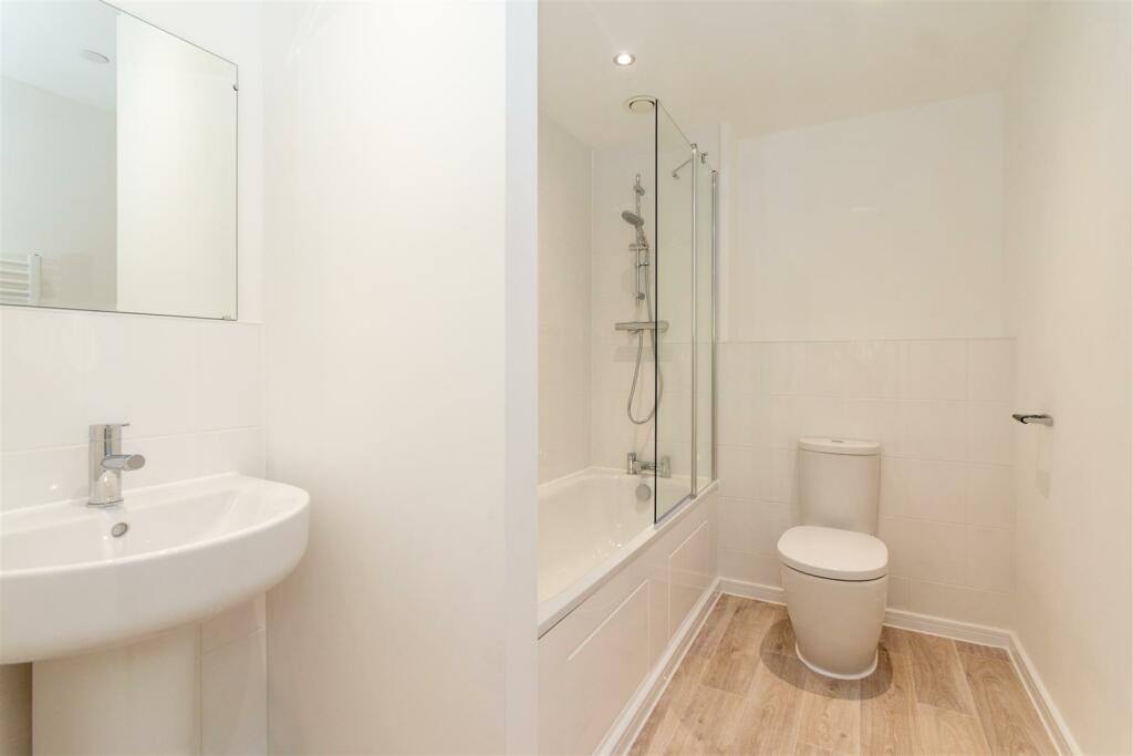 2 bedroom apartment at Empyrean - Image 3