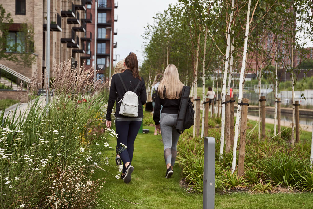 2 bedroom apartment at New Maker Yards - Image 9
