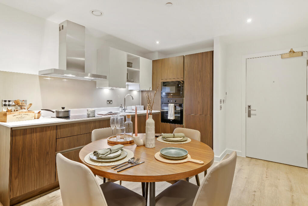 2 bedroom apartment at New Maker Yards - Image 16