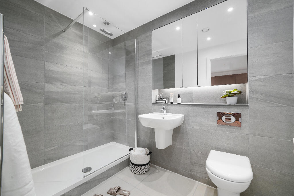 1 bedroom apartment at New Maker Yards - Image 8