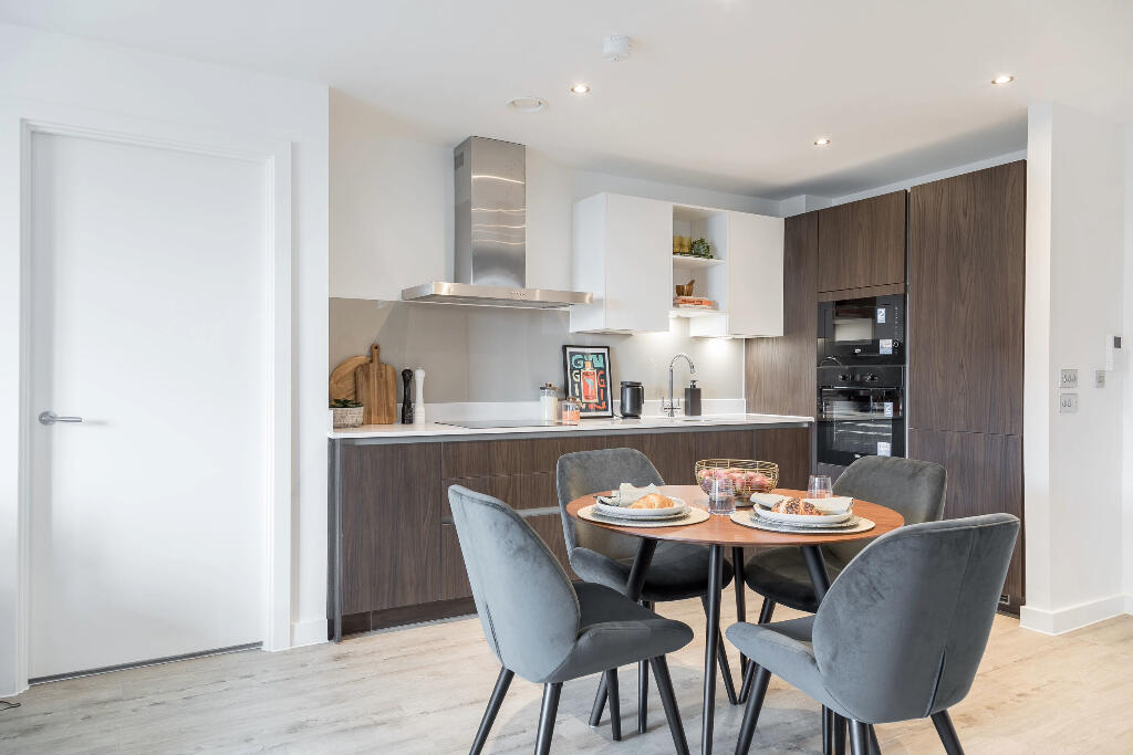 2 bedroom apartment at New Maker Yards - Image 20