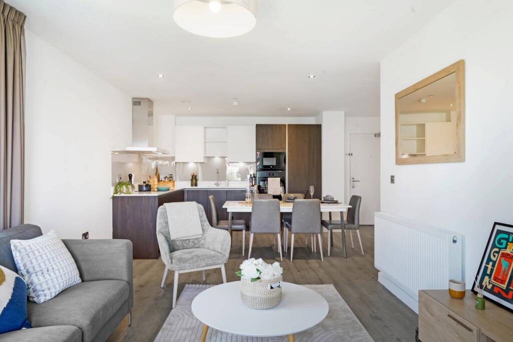 3 bedroom apartment at New Maker Yards - Image 7