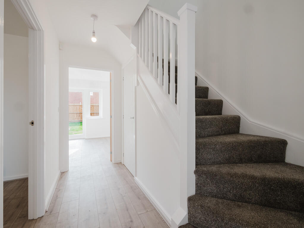 3 bedroom house at The Fairways - Image 7