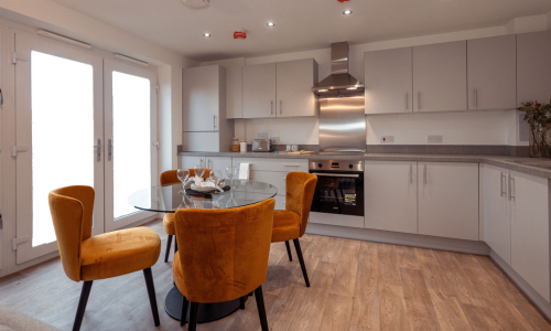 2 bedroom apartment at Bridgewater Village - Image 3